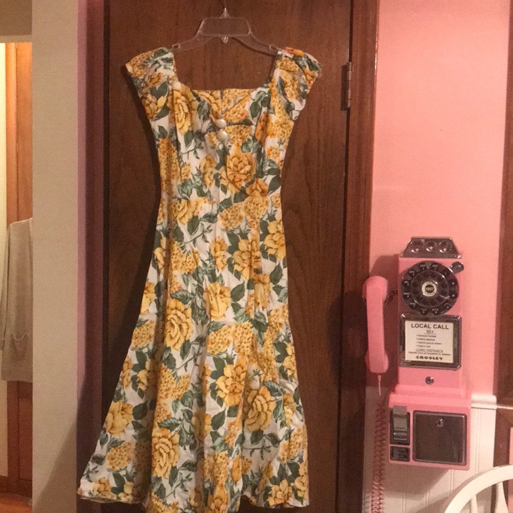 Collectif Delores floral swing dress NWOT